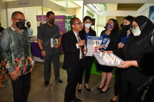 DATUK DR NOOR AZMI GHAZALI