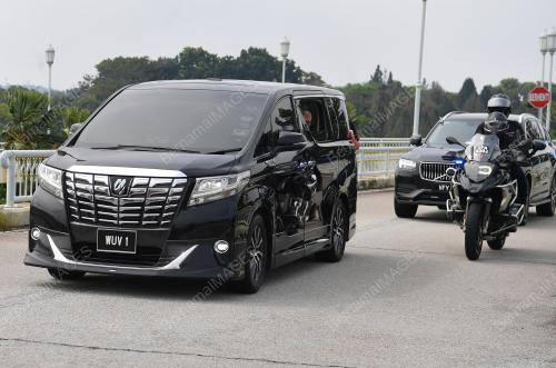 DATUK SERI ISMAIL SABRI YAAKOB