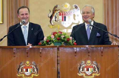 MOHD NAJIB TUN ABDUL RAZAK
