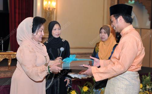 PTJ06_27022012_ROSMAH1