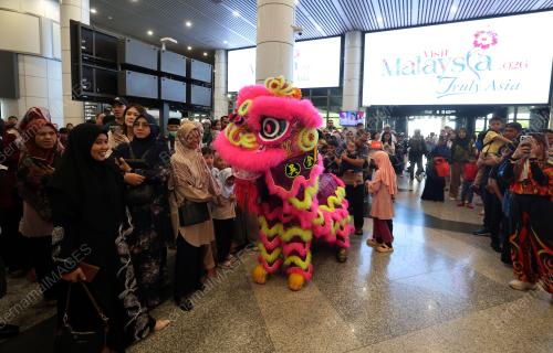 TAHUN BAHARU CINA KLIA