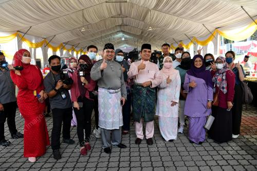 DATUK DR RADZI JIDIN