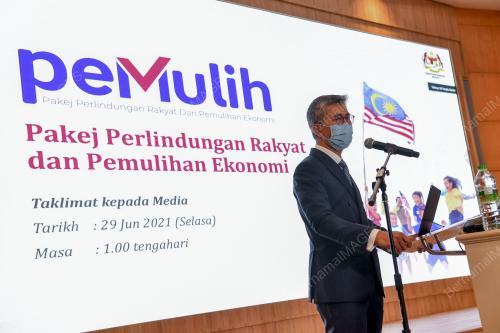 TENGKU DATUK SERI ZAFRUL TENGKU ABDUL AZIZ