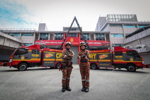 TEMURAMAH ANGGOTA STORM WANITA