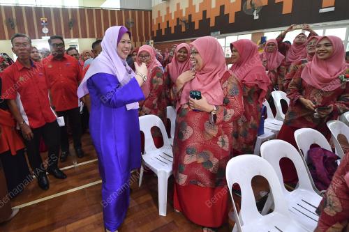DATUK SERI RINA MOHD HARUN