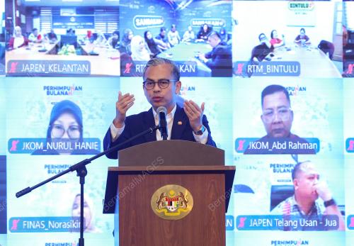 DATUK FAHMI FADZIL