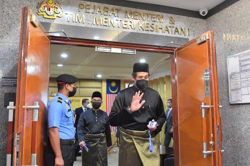 KHAIRY JAMALUDDIN