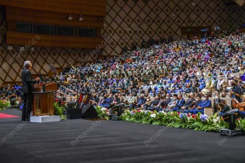 DATUK SERI ISMAIL SABRI YAAKOB