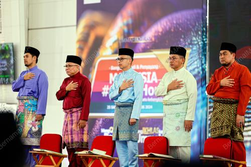 FAHMI FADZIL