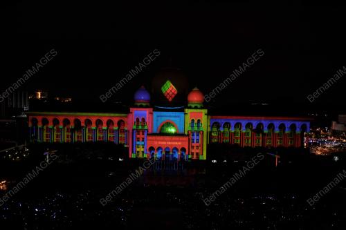 PTJ06_30102015_LAMPU