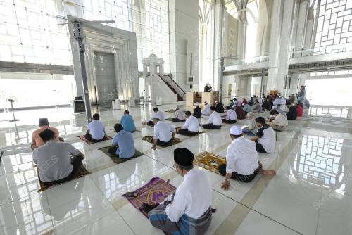 SOLAT JUMAAT DAN SOLAT HAJAT