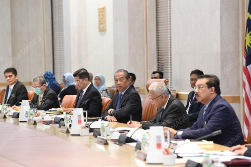 TAN SRI MUHYIDDIN YASSIN