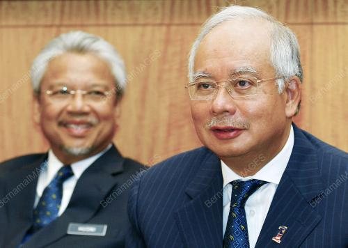MOHD NAJIB TUN ABDUL RAZAK