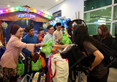 DATUK DR YASMIN MAHMOOD