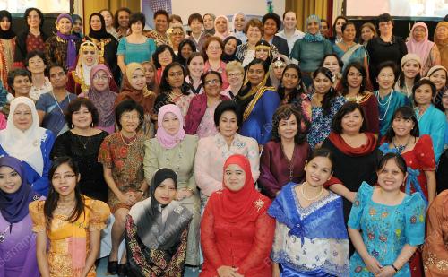 DATIN SERI ROSMAH MANSOR