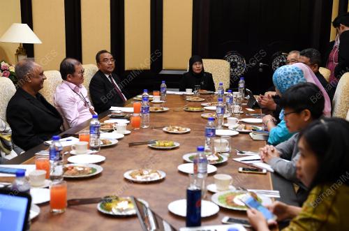TAN SRI TENGKU MAIMUN TUAN MAT