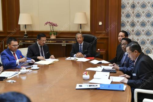 TAN SRI MUHYIDDIN YASSIN