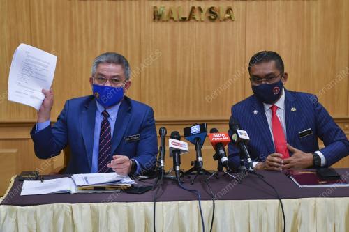 DATUK SERI DR ADHAM BABA