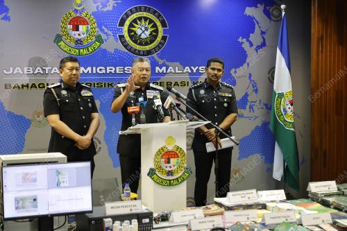 DATUK ZAKARIA SHAABAN