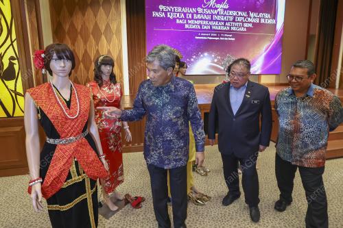 DATUK SERI MOHAMAD HASAN