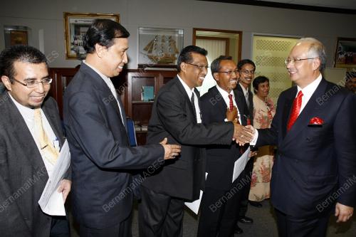 DATUK SERI MOHD NAJIB TUN ABDUL RAZAK