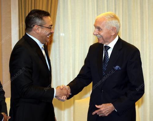 HISHAMUDDIN TUN HUSSEIN