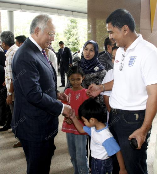 DATUK SERI MOHD NAJIB TUN ABDUL RAZAK