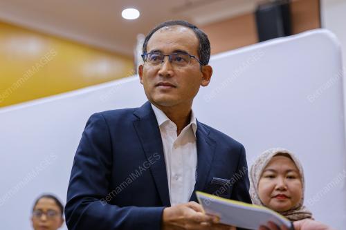 DATUK SERI KHAIRUL DZAIMEE