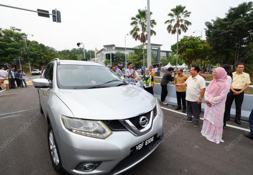 DATUK SERI ALEXANDER NANTA LINGGI