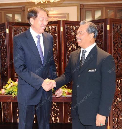 TAN SRI MUHYIDDIN YASSIN