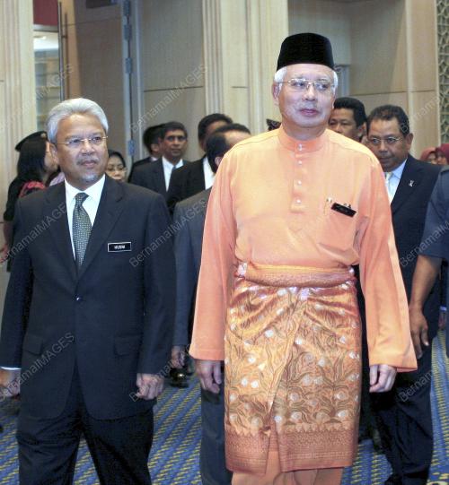 MOHD NAJIB TUN ABDUL RAZAK