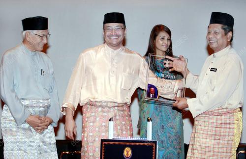 HISHAMUDDIN TUN ABDUL RAZAK
