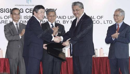 DATUK SERI MUSTAPA MOHAMED