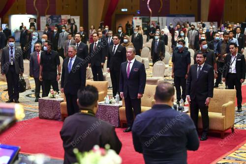 TAN SRI MUHYIDDIN YASSIN