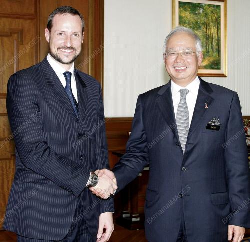 MOHD NAJIB TUN ABDUL RAZAK