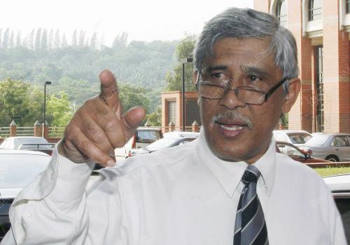 DATUK SERI ABU KASSIM MOHAMED