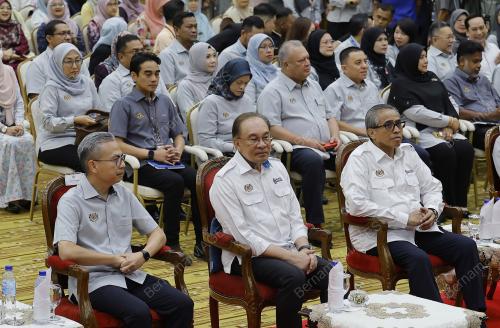 DATUK SERI ANWAR IBRAHIM