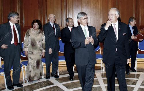 DATUK SERI MOHD NAJIB TUN ABDUL RAZAK