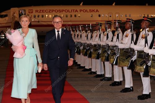 ANDRZEJ DUDA