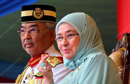 AL-SULTAN ABDULLAH RIÃ•AYATUDDIN AL-MUSTAFA BILLAH SHAH