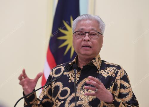 DATUK SERI ISMAIL SABRI YAAKOB