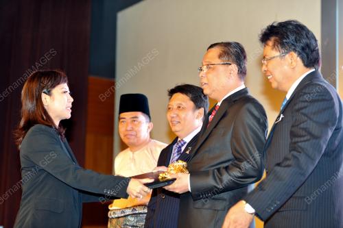 PTJ07_11092015_IJAZAH