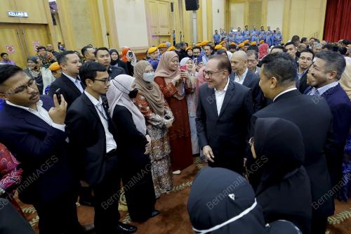 DATUK SERI ANWAR IBRAHIM