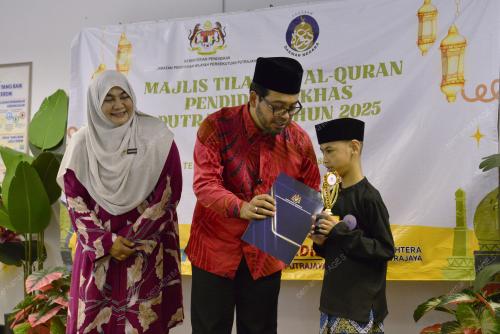 DR ZULKIFLI HASAN