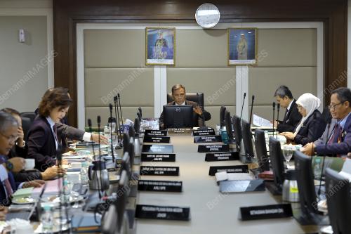 DATUK SERI RAMLAN HARUN