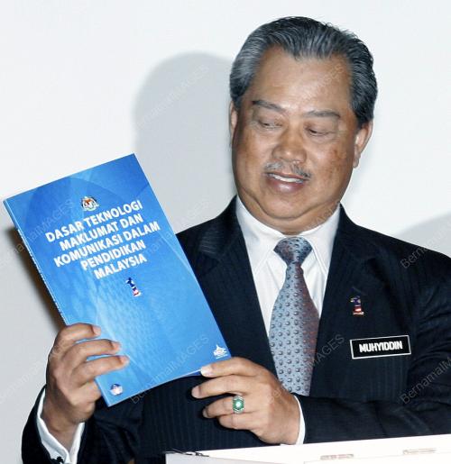 MUHYIDDIN YASSIN