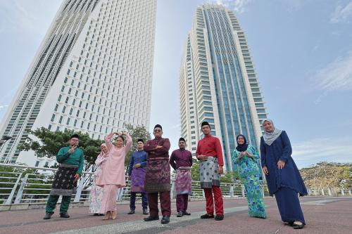 GAMBAR RAYA