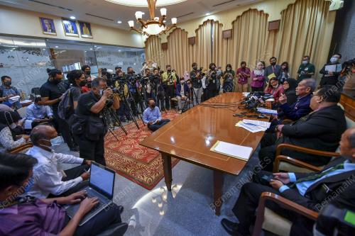 DATUK SERI DR WAN JUNAIDI TUANKU JAAFAR