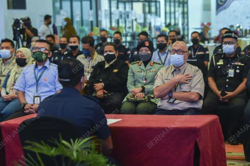 DATUK DR AMINUDDIN HASSIM