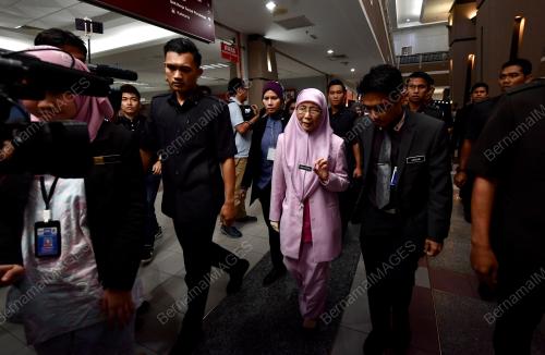 DATUK SERI DR WAN AZIZAH WAN ISMAIL